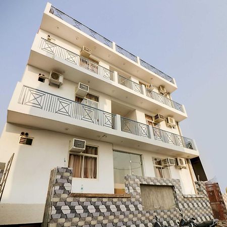 Oyo Flagship 75440 Relax Inn Grander Noida Exterior foto